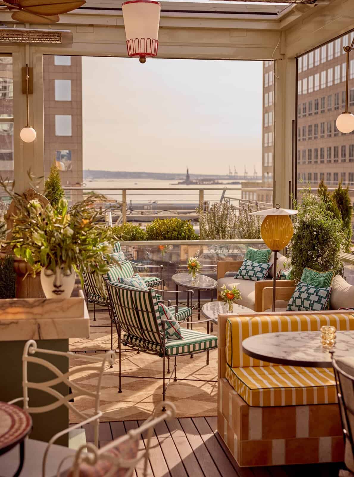 Conrad NY – Restaurant Food & Beverage Public Area Rooftop Bar – Leonessa – FF&E (1)