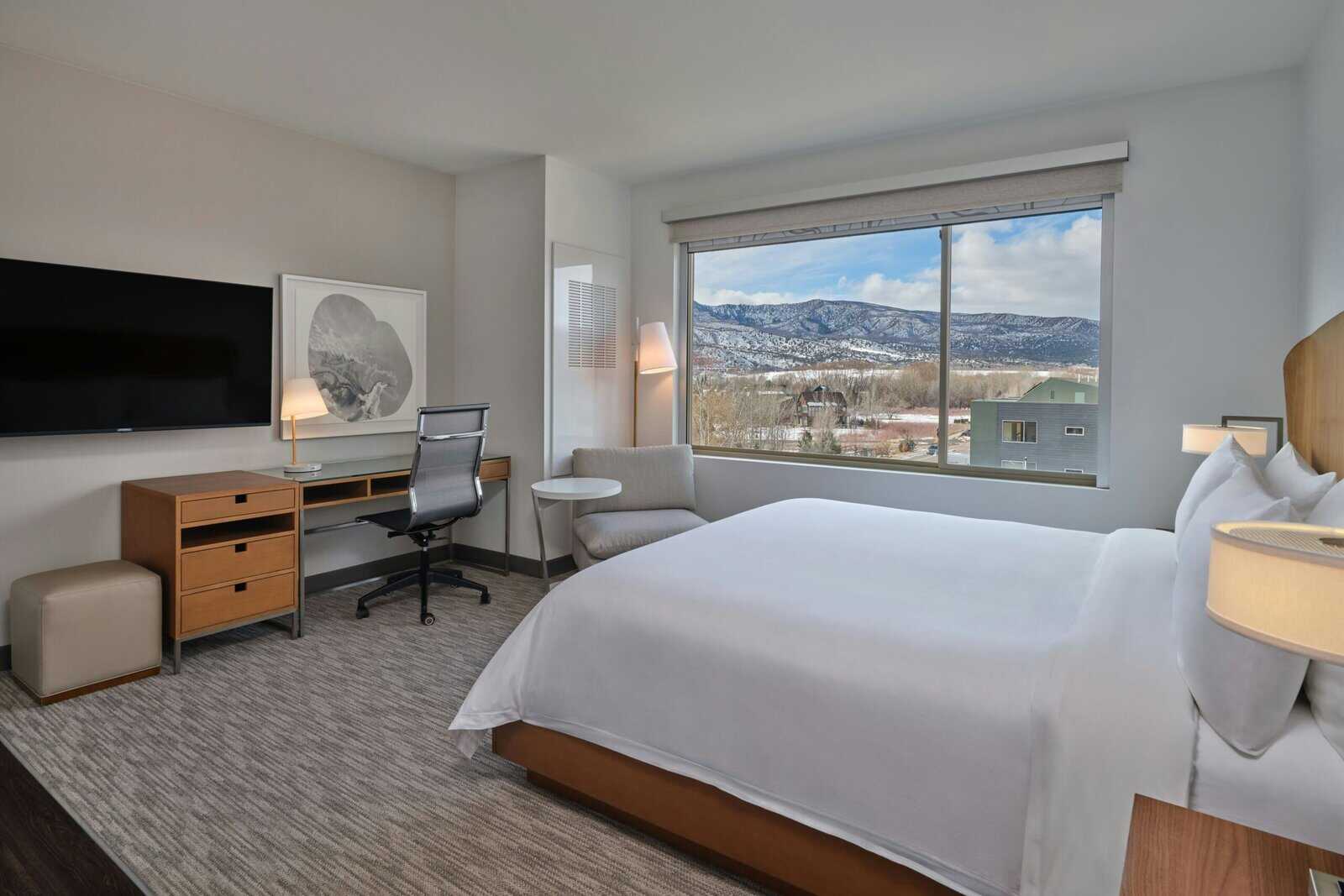 Element Basalt – Aspen – FF&E – Guestrooms (12)