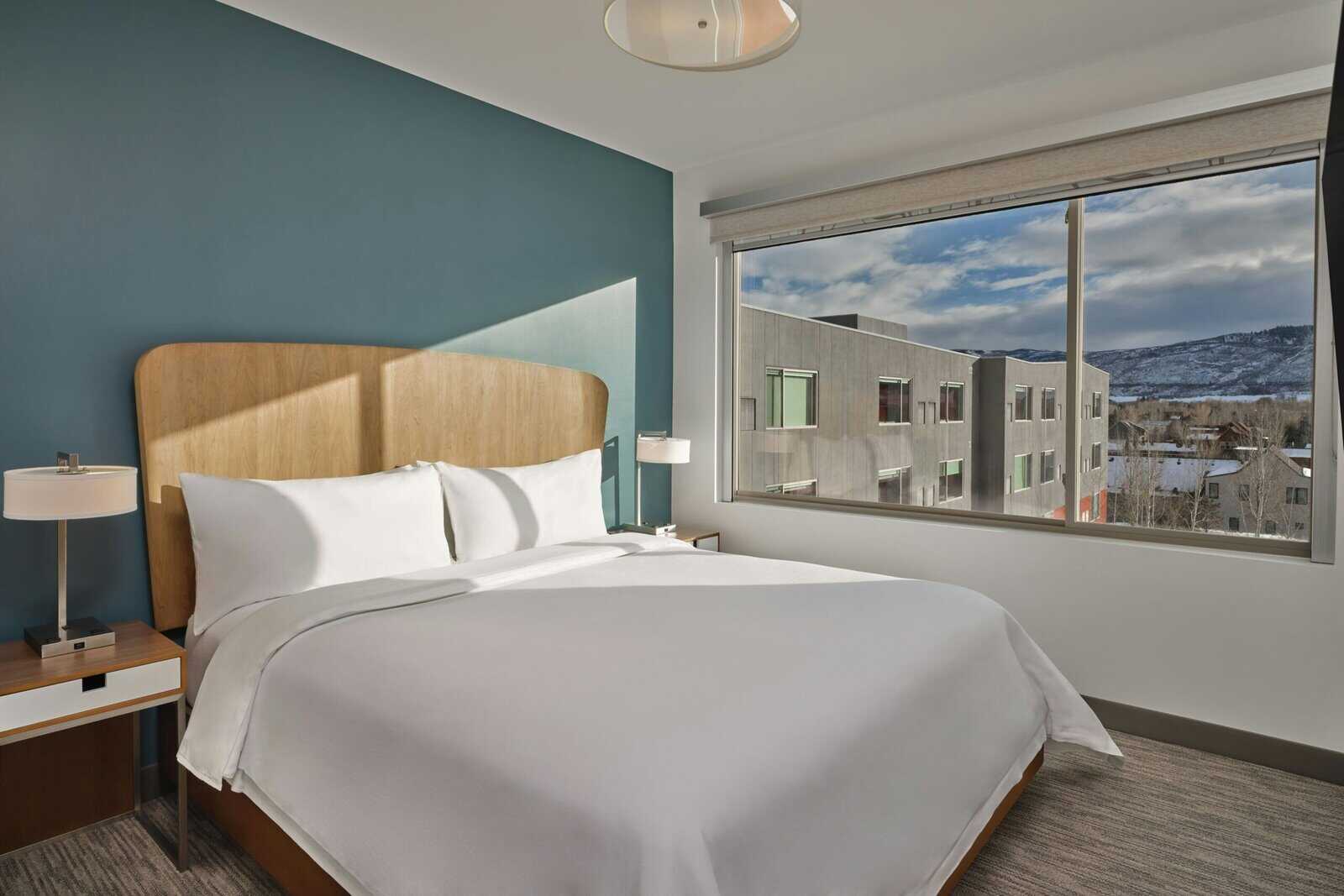 Element Basalt – Aspen – FF&E – Guestrooms (6)