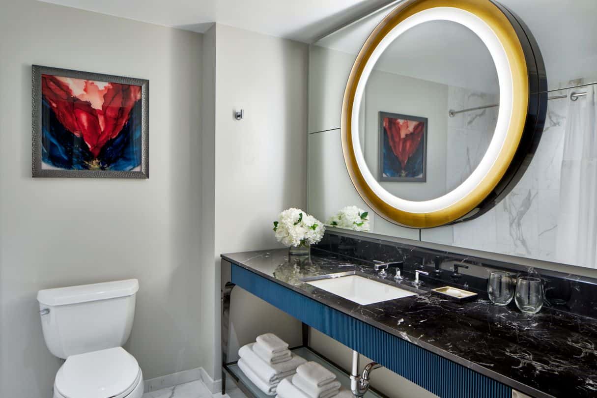 Luxury Hotel Bathroom