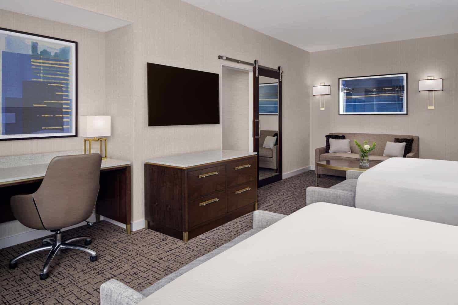 Hilton Indianapolis FF&E guest-room (11)