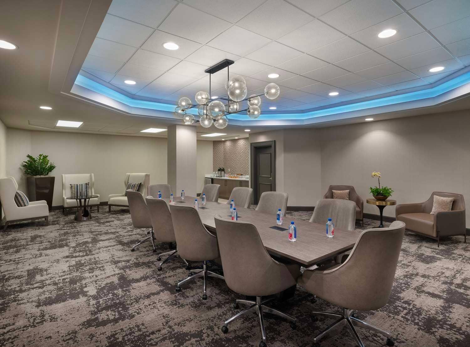 Hilton Indianapolis FF&E meeting-room