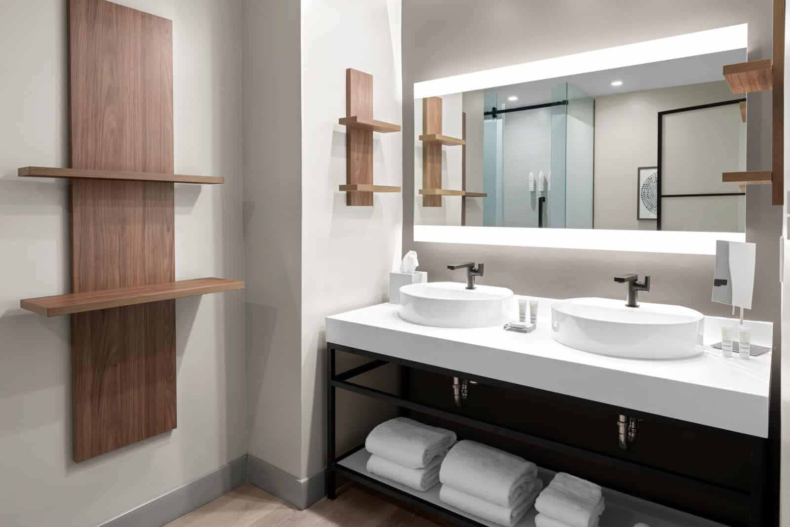 San Juan Marriott Stellaris – FF&E – Guestrooms (5)