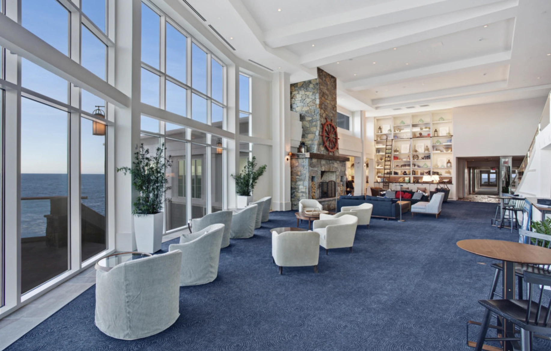 hospitality lobby featuring custom carpet design and hospitality carpet solutions supporting guest experience and visual continuity