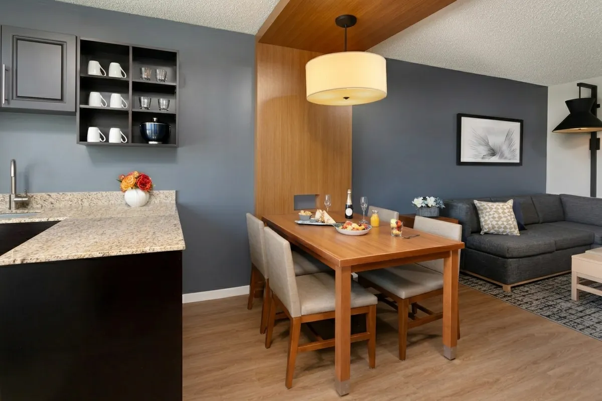 Hyatt Place Bayamón - FF&E Procurement | Beyer Brown